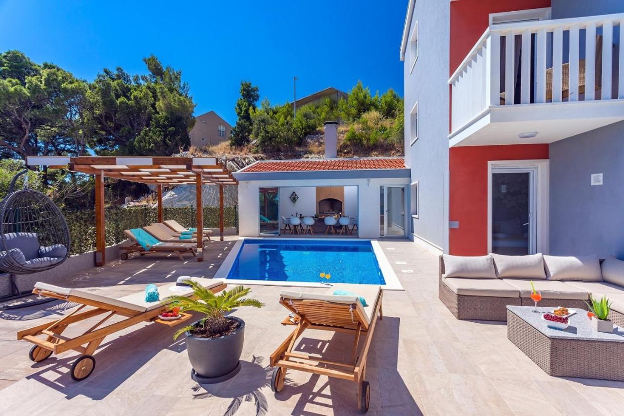 Villa Matan - Only 200M From The Sandy Beaches, Private 28M2 Pool Omiš Εξωτερικό φωτογραφία